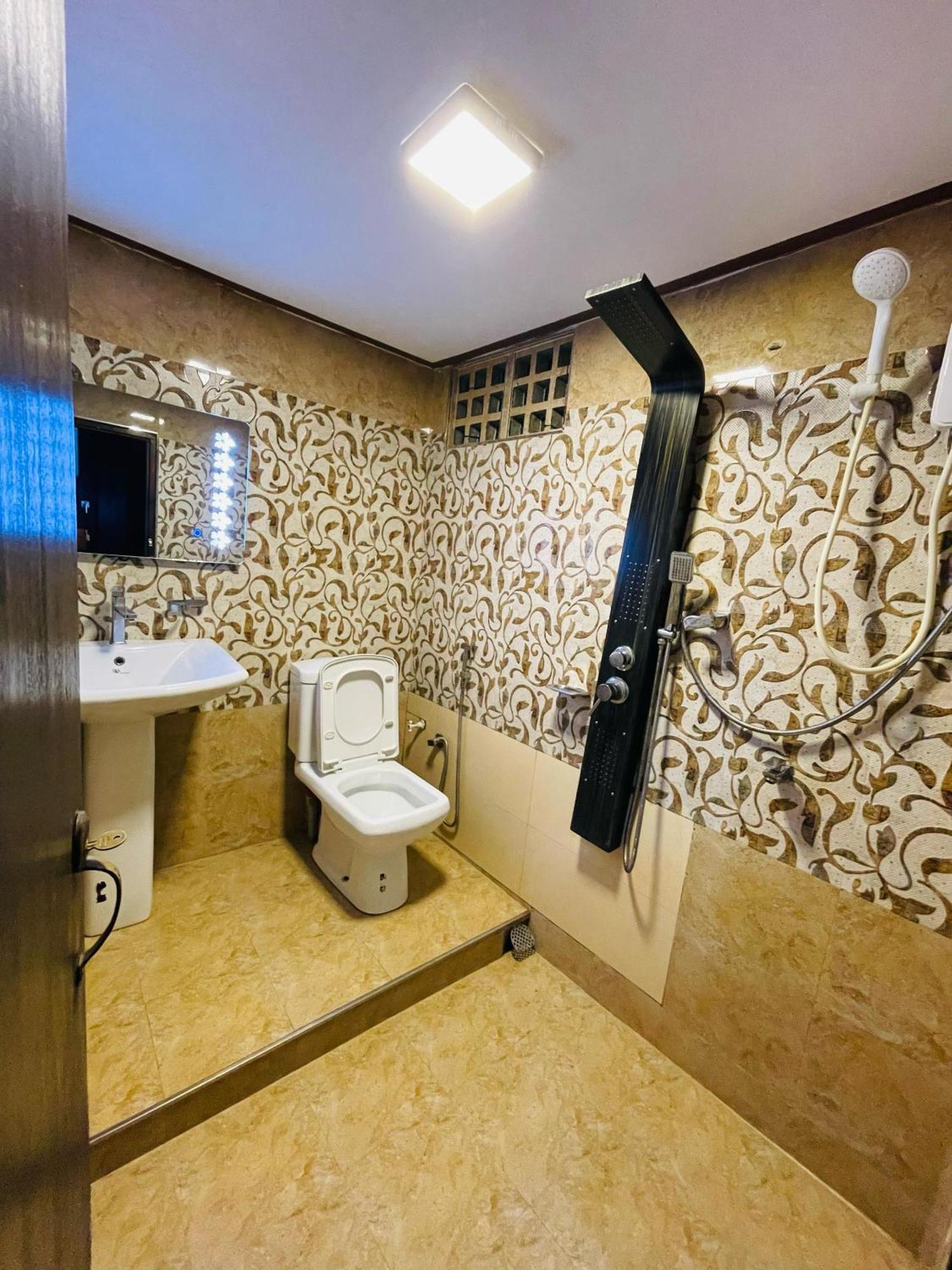 BW Residence Kalmunai Экстерьер фото